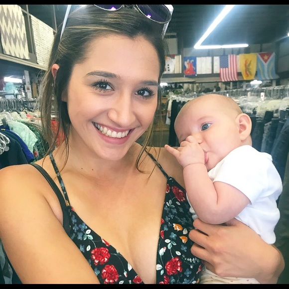 Meet your Posher, Savannah - Picture 1 of 1